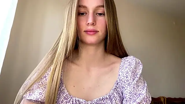Snapshot of Viktoria_Vibes chatting on May 4, 2026, 3:15 pm Viktoria Vibes online show from May 4, 2026, 3:15 pm