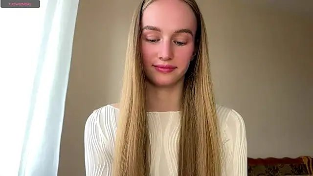 Snapshot of Viktoria_Vibes chatting on May 18, 2026, 3:17 pm Viktoria Vibes online show from May 18, 2026, 3:17 pm