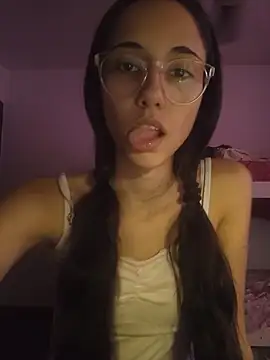 Snapshot of isaaabelaaa chatting on February 16, 2026, 6:39 pm isaaabelaaa online show from February 16, 2026, 6:39 pm