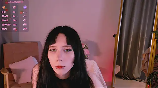 Snapshot of Asuka_miu chatting on June 2, 2026, 8:42 pm Asuka miu online show from June 2, 2026, 8:42 pm