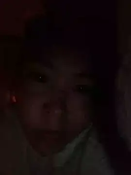 Snapshot of Yiyoongg chatting on June 18, 2026, 11:43 pm Yiyoongg online show from June 18, 2026, 11:43 pm