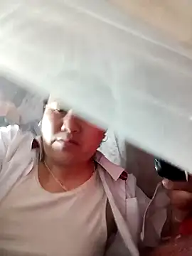 Snapshot of Lucky_baby7 chatting on March 8, 2026, 2:04 am Lucky baby7 online show from March 8, 2026, 2:04 am