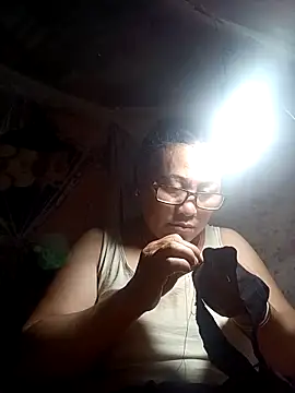 Snapshot of Lucky_baby7 chatting on March 18, 2026, 8:28 am Lucky baby7 online show from March 18, 2026, 8:28 am