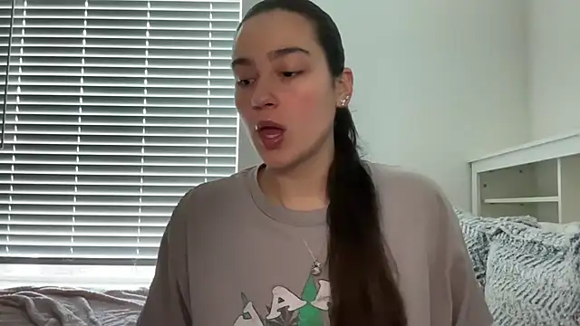 Snapshot of anitayurmoniii chatting on July 27, 2026, 9:22 pm anitayurmoniii online show from July 27, 2026, 9:22 pm