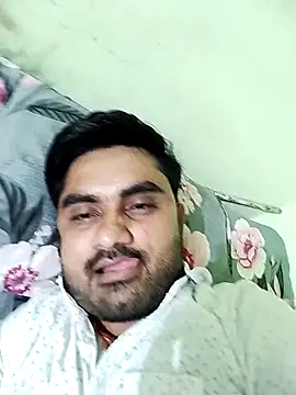 Snapshot of loyalboy_0052 chatting on April 18, 2026, 7:58 pm loyalboy 0052 online show from April 18, 2026, 7:58 pm