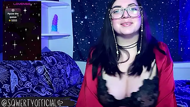 Snapshot of _sqwerty_ chatting on April 8, 2026, 4:36 am sqwerty online show from April 8, 2026, 4:36 am