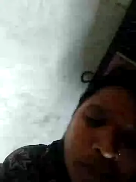 Snapshot of Loomaraj chatting on April 14, 2026, 6:51 am Loomaraj online show from April 14, 2026, 6:51 am