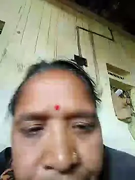 Snapshot of Loomaraj chatting on May 10, 2026, 2:48 am Loomaraj online show from May 10, 2026, 2:48 am