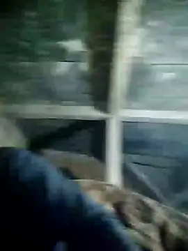 Snapshot of Loomaraj chatting on April 18, 2026, 7:07 pm Loomaraj online show from April 18, 2026, 7:07 pm