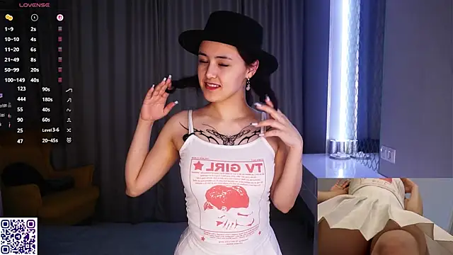 Snapshot of VerlieChahal chatting on March 15, 2026, 8:05 pm VerlieChahal online show from March 15, 2026, 8:05 pm