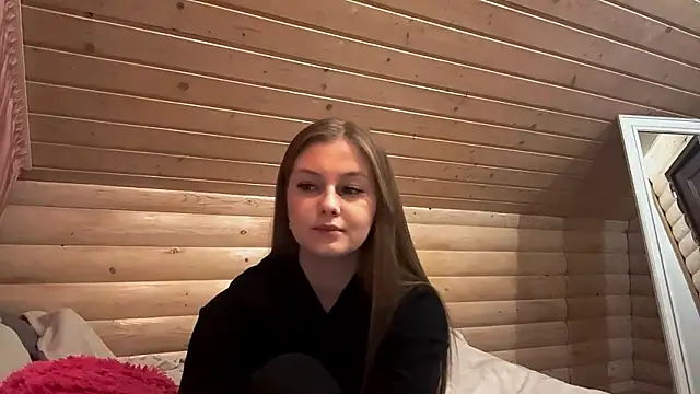 Snapshot of TessSamul chatting on April 13, 2026, 8:02 pm TessSamul online show from April 13, 2026, 8:02 pm