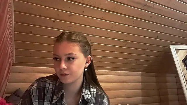 Snapshot of TessSamul chatting on April 14, 2026, 8:03 pm TessSamul online show from April 14, 2026, 8:03 pm