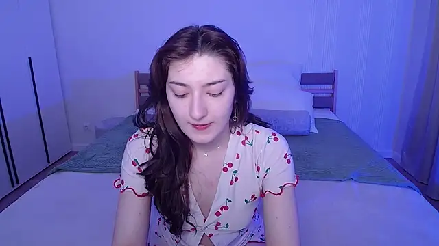 Snapshot of RosieGloom chatting on April 15, 2026, 12:49 am RosieGloom online show from April 15, 2026, 12:49 am