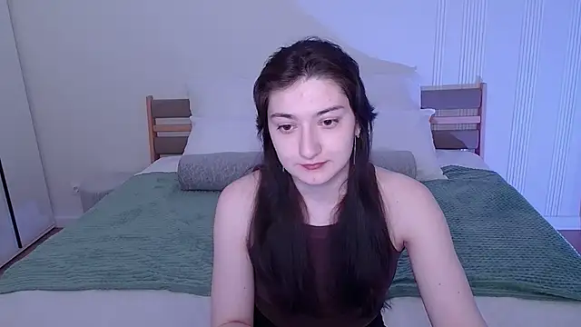 Snapshot of RosieGloom chatting on March 26, 2026, 6:28 pm RosieGloom online show from March 26, 2026, 6:28 pm