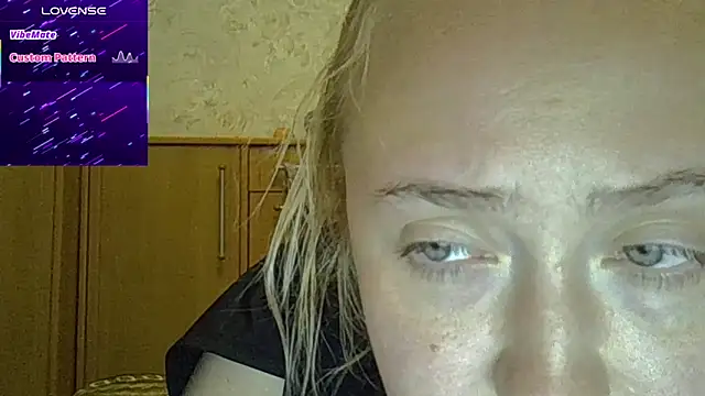 Snapshot of CurvyWild_Lady30 chatting on April 18, 2026, 6:32 pm CurvyWild Lady30 online show from April 18, 2026, 6:32 pm