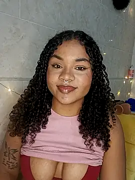 Snapshot of BrianaSweetxxx chatting on April 15, 2026, 4:18 am BrianaSweetxxx online show from April 15, 2026, 4:18 am