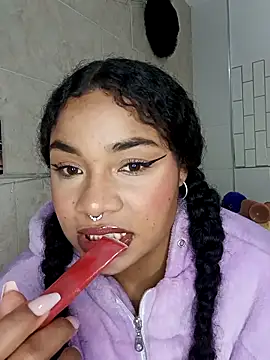 Snapshot of BrianaSweetxxx chatting on March 29, 2026, 3:30 am BrianaSweetxxx online show from March 29, 2026, 3:30 am