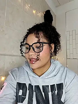 Snapshot of BrianaSweetxxx chatting on April 12, 2026, 4:16 am BrianaSweetxxx online show from April 12, 2026, 4:16 am