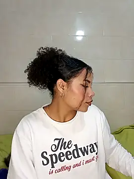 Snapshot of BrianaSweetxxx chatting on February 14, 2026, 4:34 am BrianaSweetxxx online show from February 14, 2026, 4:34 am