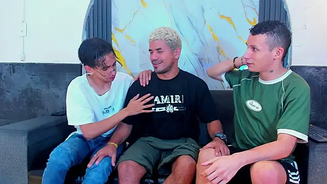 Isaak 26 online show from March 5, 2026, 12:13 pm