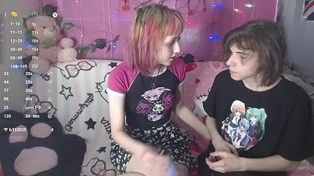 KitttyWhisper online show from April 3, 2026, 11:38 am