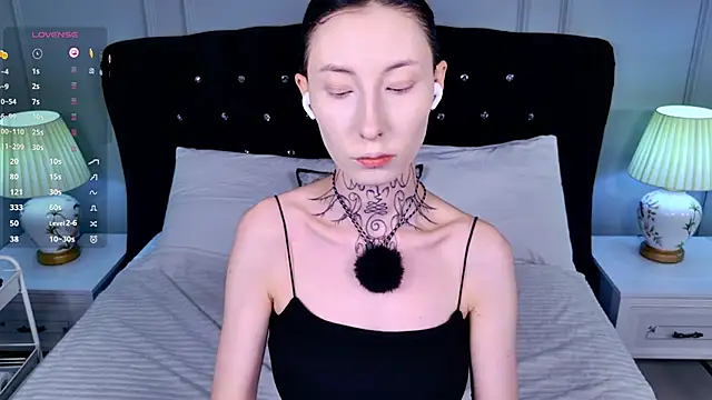 roxy morrison x online show from May 3, 2026, 3:44 am