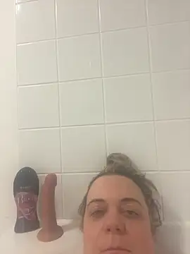 Piper Milf 36 online show from March 1, 2026, 8:09 pm