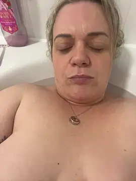 Snapshot of Piper_Milf_36 chatting on February 27, 2026, 8:19 pm Piper Milf 36 online show from February 27, 2026, 8:19 pm