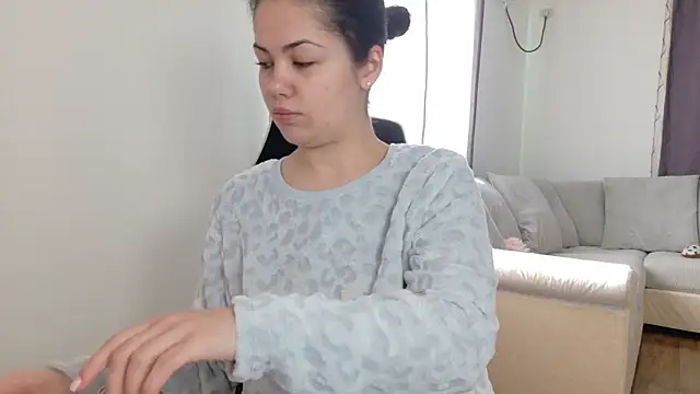 Snapshot of Sofimoon26 chatting on March 11, 2026, 12:32 pm Sofimoon26 online show from March 11, 2026, 12:32 pm