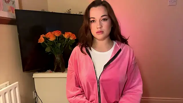 RoxyRayne  online show from February 9, 2026, 10:35 am