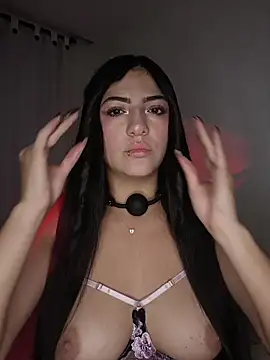 Snapshot of Alessia_fiore333 chatting on February 18, 2026, 10:33 am Alessia fiore333 online show from February 18, 2026, 10:33 am