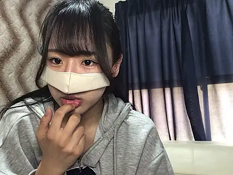 cocomi-coco0209 online show from May 6, 2026, 1:53 am