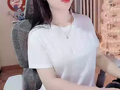 Snapshot of Agnelyn___ chatting on April 30, 2026, 12:34 pm Agnelyn online show from April 30, 2026, 12:34 pm