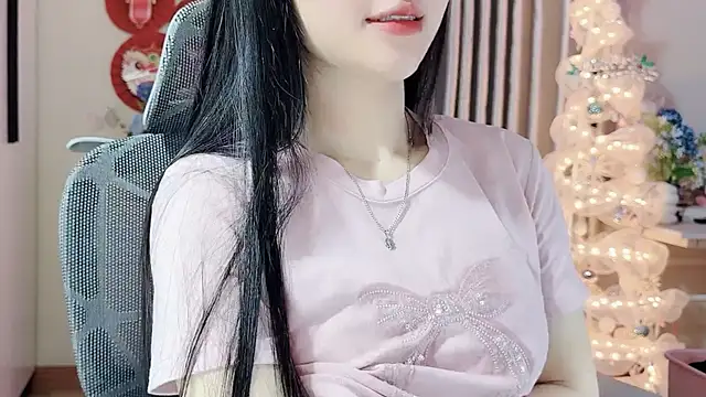 Snapshot of Agnelyn___ chatting on May 3, 2026, 3:26 pm Agnelyn online show from May 3, 2026, 3:26 pm