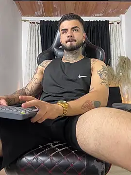 Benjii Carter1 online show from May 7, 2026, 2:16 am