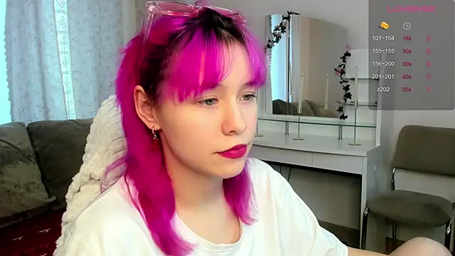 EmilyTrase online show from May 14, 2026, 1:24 am