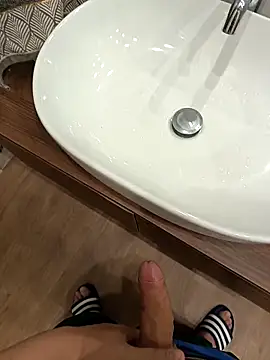 andrepix995 online show from March 7, 2026, 11:16 am