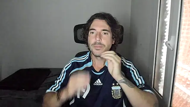 joaquin420 hot online show from May 11, 2026, 7:32 am