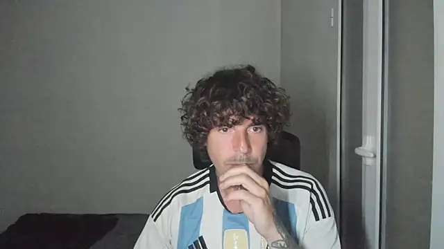 joaquin420 hot online show from April 26, 2026, 6:49 pm