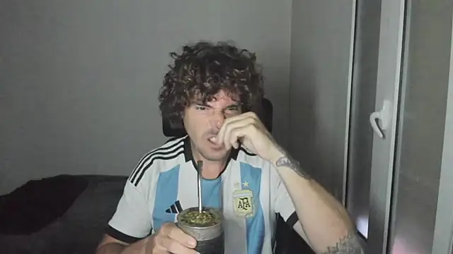 joaquin420 hot online show from April 28, 2026, 4:50 am