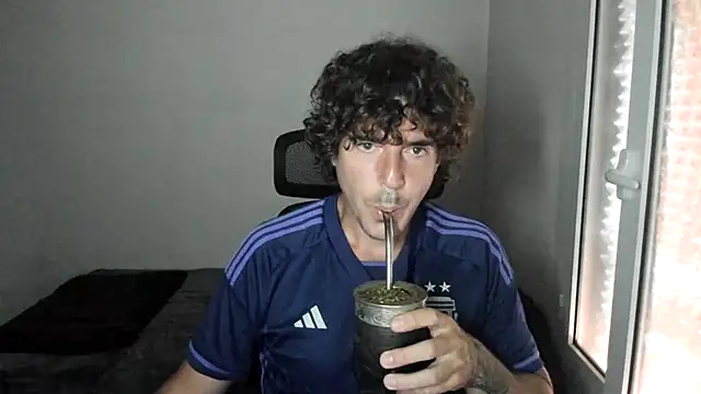 joaquin420 hot online show from April 29, 2026, 8:29 am