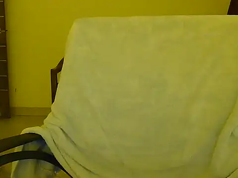 Snapshot of Bold-ladlo chatting on May 4, 2026, 6:06 am Bold-ladlo online show from May 4, 2026, 6:06 am