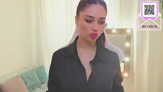 Snapshot of Sofia_Plump chatting on March 30, 2026, 9:11 am Sofia Plump online show from March 30, 2026, 9:11 am