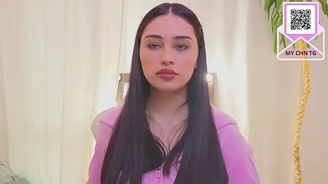 Snapshot of Sofia_Plump chatting on March 29, 2026, 11:45 am Sofia Plump online show from March 29, 2026, 11:45 am
