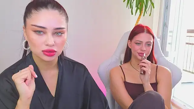Snapshot of Sofia_Plump chatting on April 30, 2026, 10:11 am Sofia Plump online show from April 30, 2026, 10:11 am