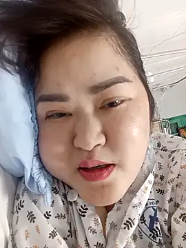 Kee-kimlee online show from May 12, 2026, 2:23 pm