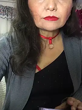 Alexamontiel  online show from May 14, 2026, 3:09 pm