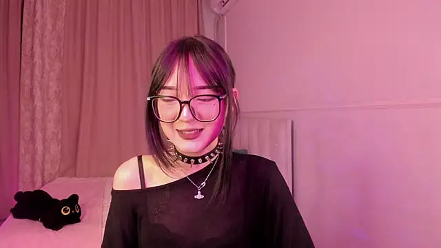 Snapshot of ariyastar chatting on April 8, 2026, 2:18 pm ariyastar online show from April 8, 2026, 2:18 pm