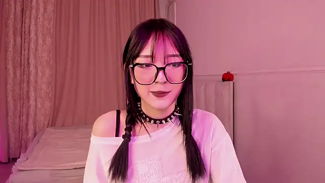 Snapshot of ariyastar chatting on April 4, 2026, 3:18 pm ariyastar online show from April 4, 2026, 3:18 pm