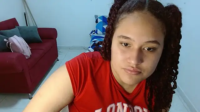leilanewgirl online show from April 21, 2026, 12:34 pm